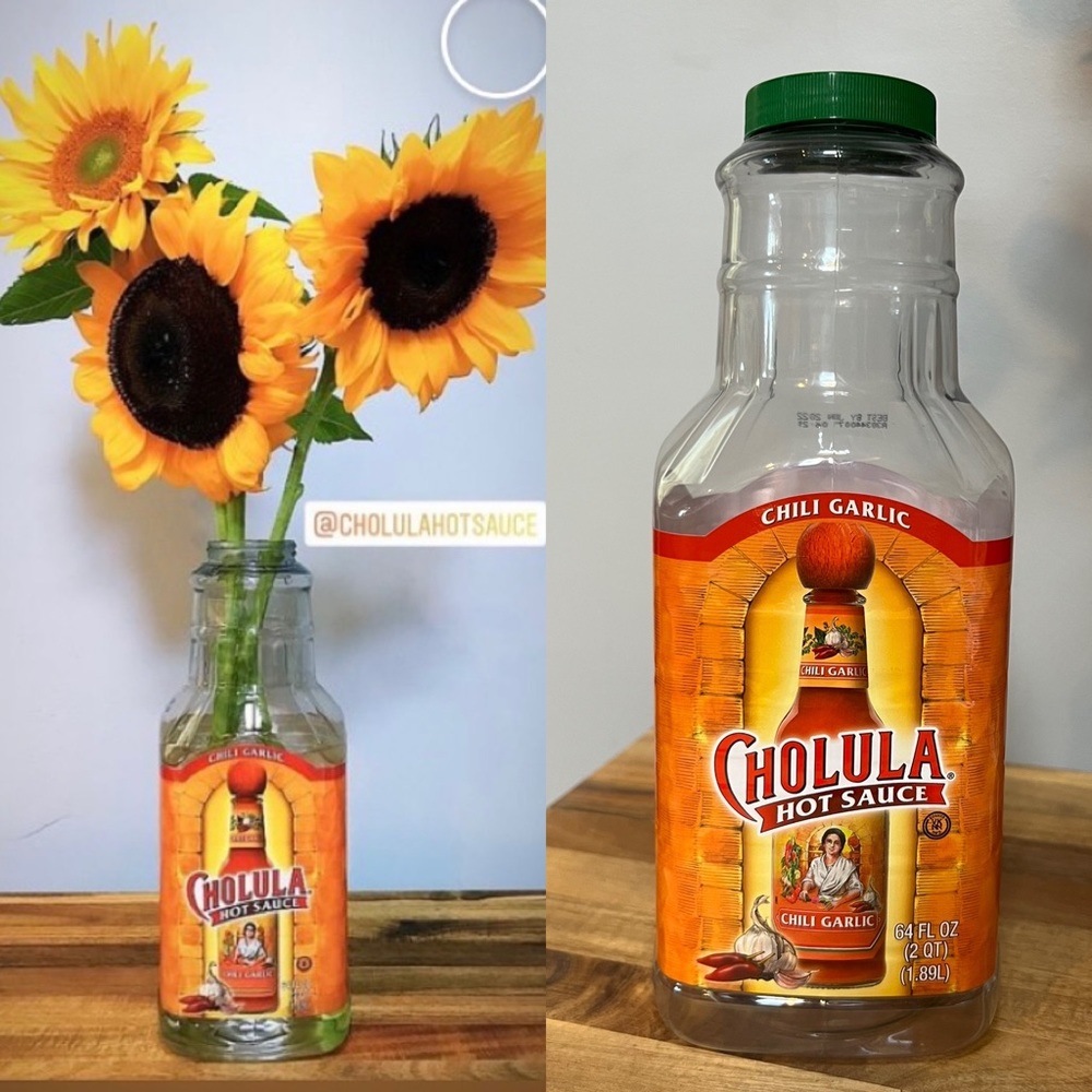 Cholula 64oz bottle Chili Garlic